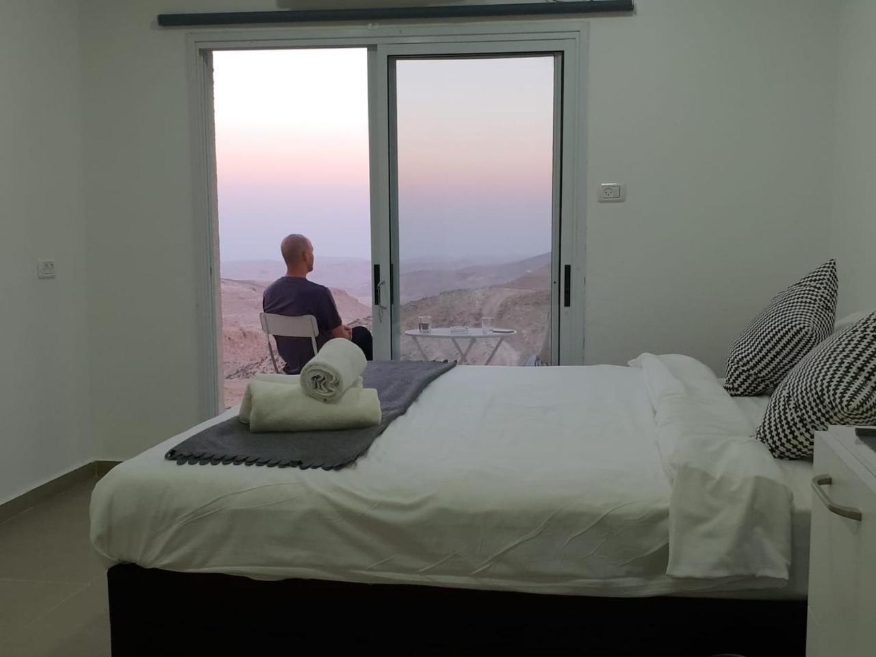 Dead Sea Desert'S Edge Arad Exteriör bild
